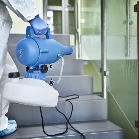 Manejo de productos, sustancias y equipos para la limpieza y desinfección en empresas de limpieza