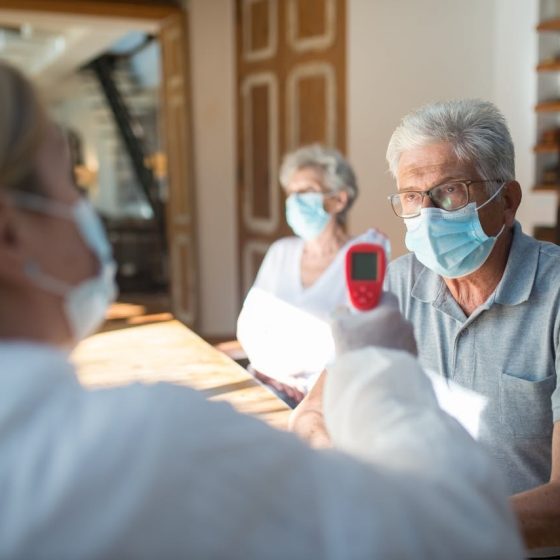 Atención integral y centrada en la persona para profesionales de atención continuada en centros y domicilios (SSCG06). Especialidad formativa - FPE