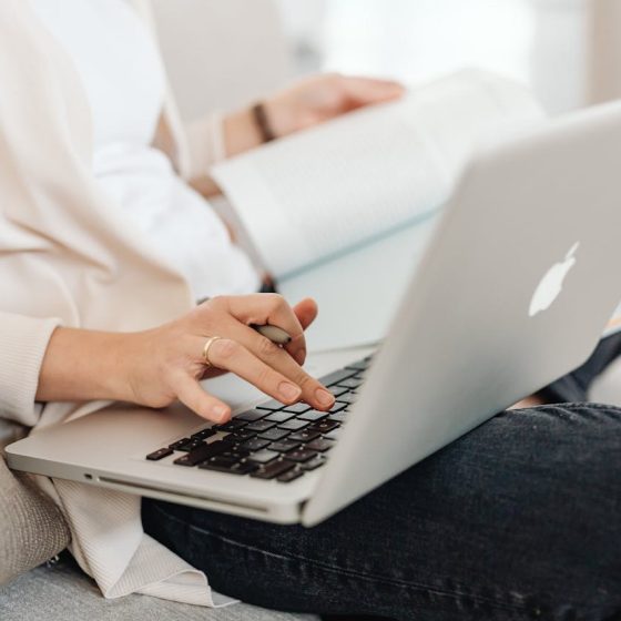 Iniciación en competencias digitales básicas para el emprendimiento (FCOI08). Programa formativo